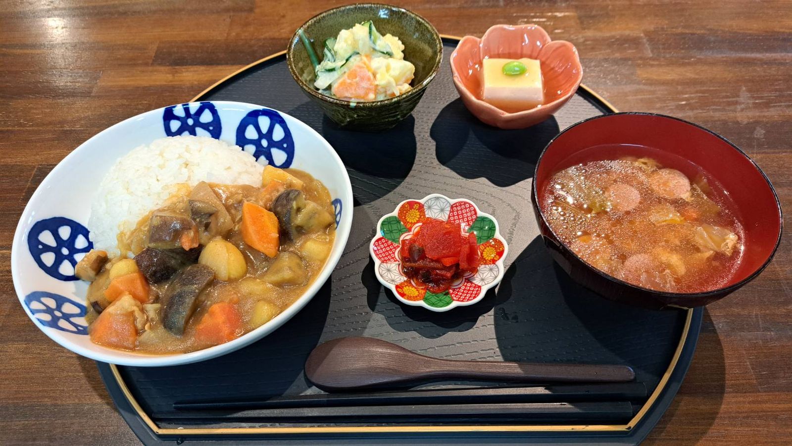 手づくり定食の一例