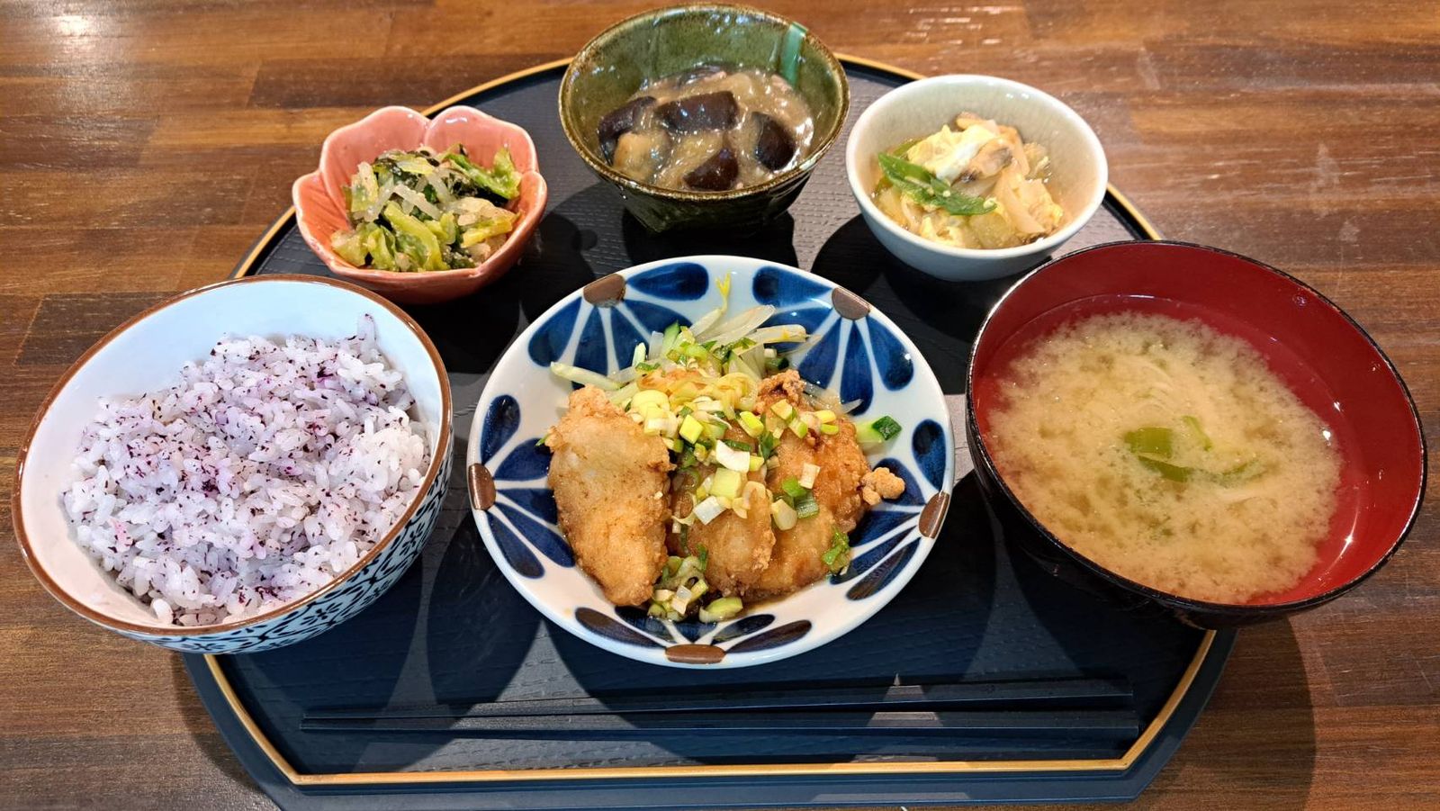 手づくり定食の一例